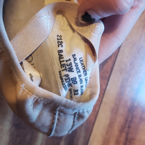 3 girls ballet shoes size 1 & 13 leather & canvas Stelle Capezio & Wear Moi - Picture 8 of 16